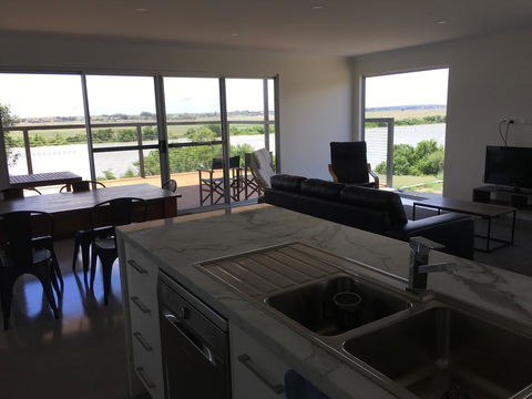 Matts River Rest - Accommodation Daintree 0