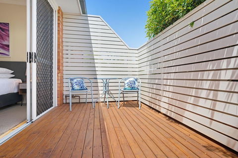 Mayfield Short Stay Apartments - Accommodation Daintree 3