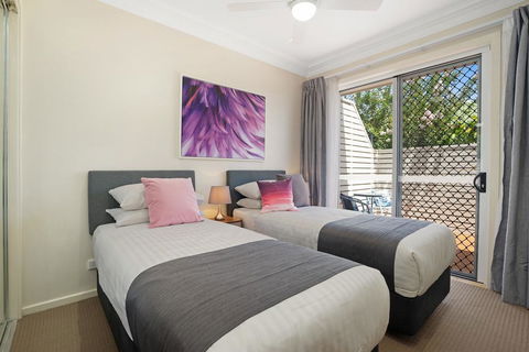 Mayfield Short Stay Apartments - Accommodation Daintree 2