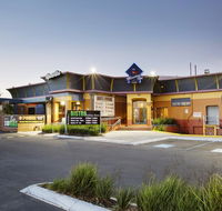 Meadow Inn Hotel-Motel - Accommodation Daintree