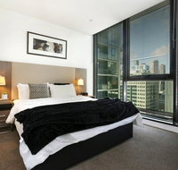 Melbourne CBD 2Bdrm2Bth AptFree ParkGymPool Close to Southern Cross Station - Accommodation Daintree