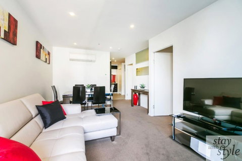 Melbourne Star - Accommodation Daintree 0