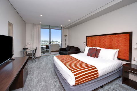 Mercure Centro Port Macquarie - Accommodation Daintree 3