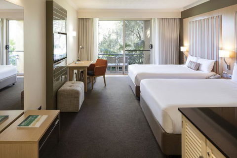 Mercure Gold Coast Resort - Accommodation Daintree 2