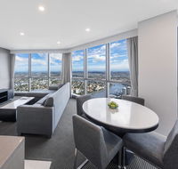 Meriton Suites Adelaide Street - Accommodation Daintree
