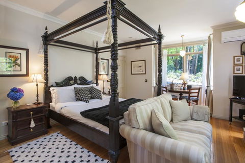 Merrow Cottages - Forest Edge - Accommodation Daintree 0