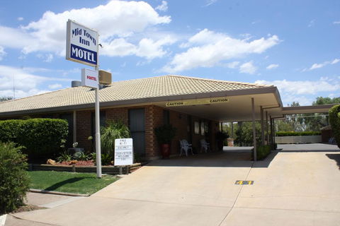 Mid Town Inn Narrabri - Accommodation Daintree 1