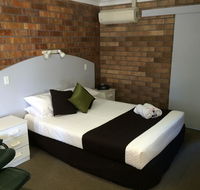 Miles Outback Motel - Accommodation Daintree