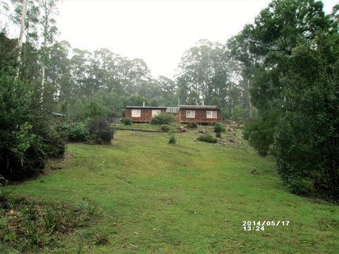 Minnow Cabins Lower Beulah - Accommodation Daintree 0
