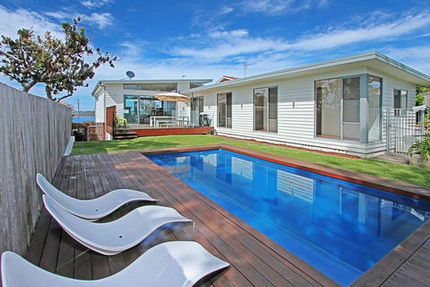Mitchell 220 - BANNISTERS BEACH HOUSE - Accommodation Daintree 0