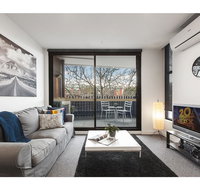 Modern 2 bed apartment in trendy Collingwood - Accommodation Daintree