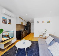 Modern Apartments The Fifth  Southern Cross - Accommodation Daintree