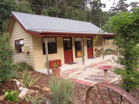 Molenda Lodge Farm Let - Accommodation Daintree 0