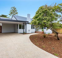 Molly's Beach House - Accommodation Daintree