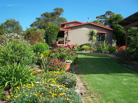 Monaro Cottage - Accommodation Daintree 0