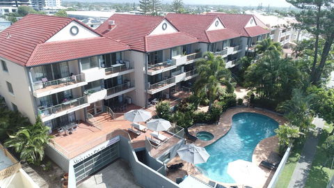 Montana Palms Resort - Accommodation Daintree 3