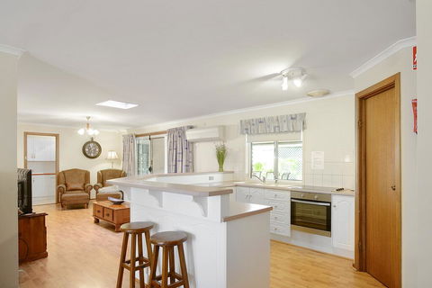 Moonta Bay Accommodation - Accommodation Daintree 3