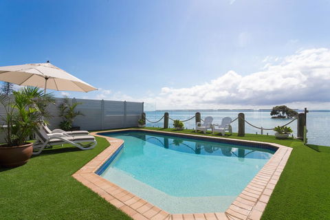 Moreton Bay Beach Lodge - Accommodation Daintree 0