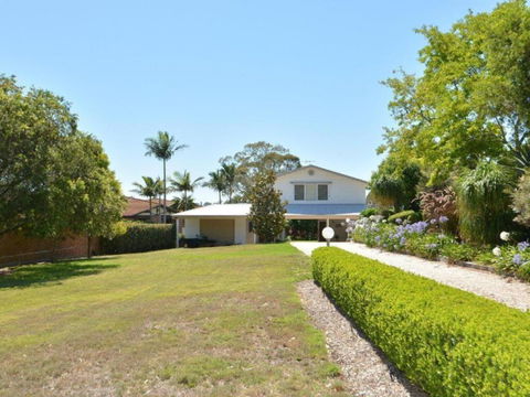 Morisset Waterfront 1bdr Studio Looking Over Trinity Marina - Accommodation Daintree 2
