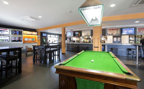 Mowbray Hotel - Accommodation Daintree 1