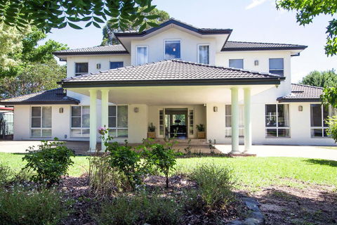 Mudgee Country Grandeur Home - Accommodation Daintree 0