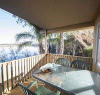 Mundic Waterfront Cottages - Accommodation Daintree