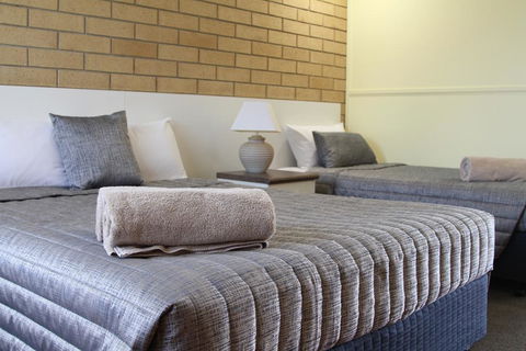 Mundubbera Motel - Accommodation Daintree 0