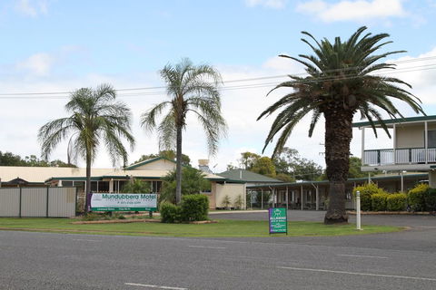 Mundubbera Motel - Accommodation Daintree 1