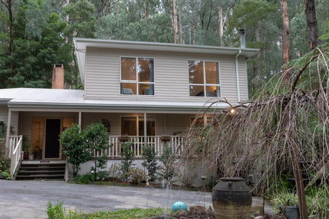 Myers Creek Cascades Luxury Cottages - Accommodation Daintree 1