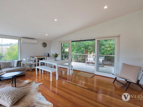 Myers Road Retreat Plus Guest House - Accommodation Daintree 3
