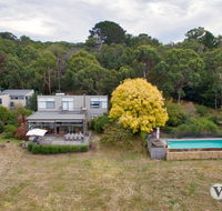Myers Road Retreat Plus Guest House - Accommodation Daintree