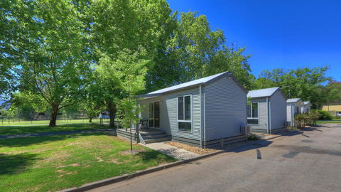 Myrtleford Holiday Park - Accommodation Daintree 0