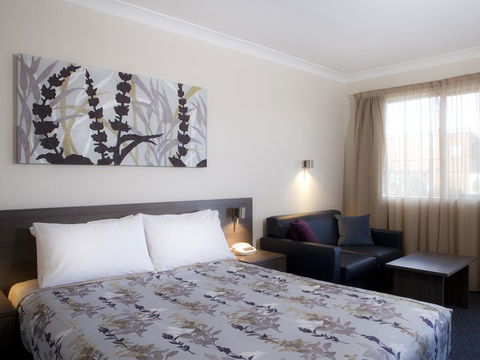 Narellan Motor Inn - Accommodation Daintree 2