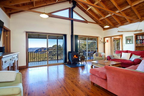 Narrow Neck Lodge - Accommodation Daintree 0