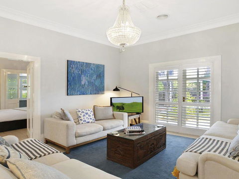 Nattai Lodge - House & Cottage In Beautiful Garden - Accommodation Daintree 3