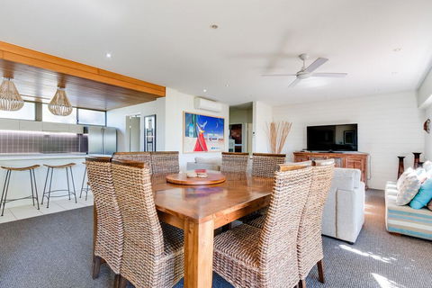 Nautilus Beachfront Villas & Spa - Accommodation Daintree 2