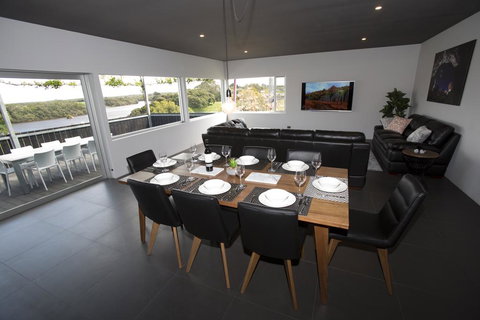 Nelson Victoria Luxury Holiday Accommodation - Accommodation Daintree 0