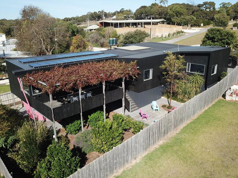 Nelson Victoria Luxury Holiday Accommodation - Accommodation Daintree 1