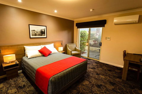 Quality Hotel Bayswater - Accommodation Daintree 1