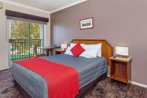 Quality Hotel Bayswater - Accommodation Daintree 6