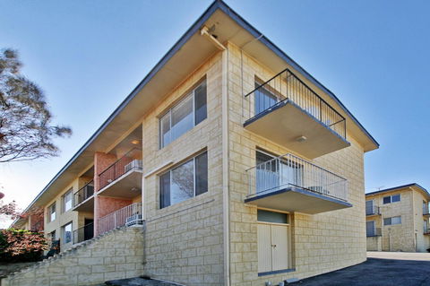 Summer Breeze - Holiday Or Business Apartment - Accommodation Daintree 0