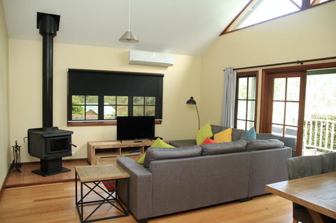 Riverglen Chalets - Accommodation Daintree 12