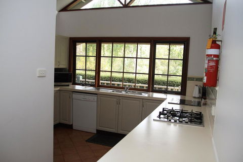 Riverglen Chalets - Accommodation Daintree 8