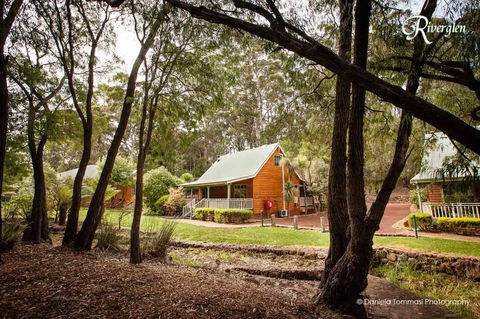 Riverglen Chalets - Accommodation Daintree 26