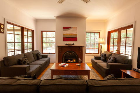 Riverglen Chalets - Accommodation Daintree 3