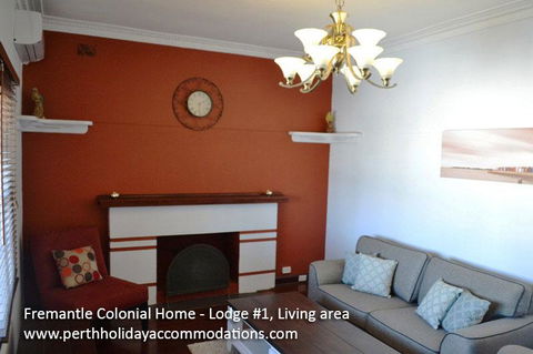 Fremantle Colonial Home - Accommodation Daintree 30