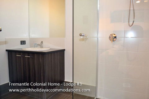 Fremantle Colonial Home - Accommodation Daintree 20