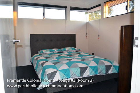 Fremantle Colonial Home - Accommodation Daintree 14