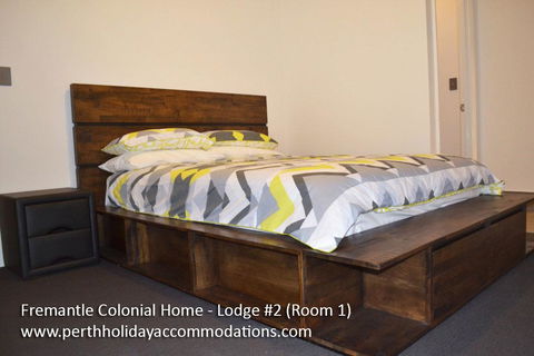 Fremantle Colonial Home - Accommodation Daintree 6