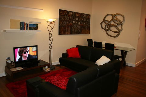 Kenata-Fairway Apartment Hotel - Accommodation Daintree 8